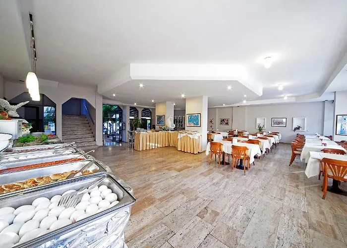 Irmak 酒店 马尔马里斯