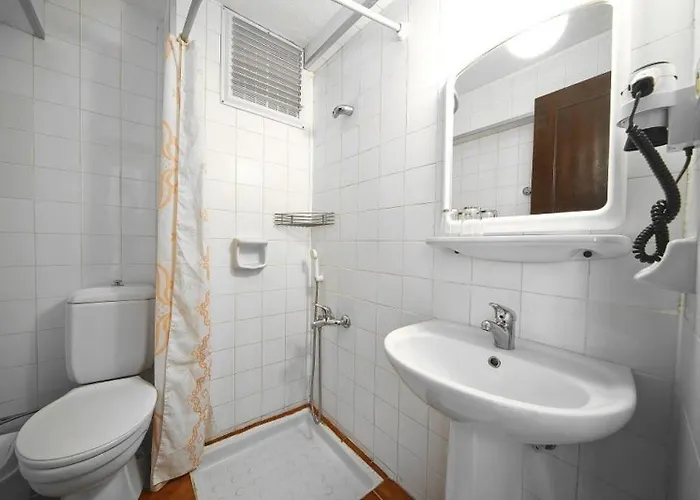 Irmak 酒店 马尔马里斯